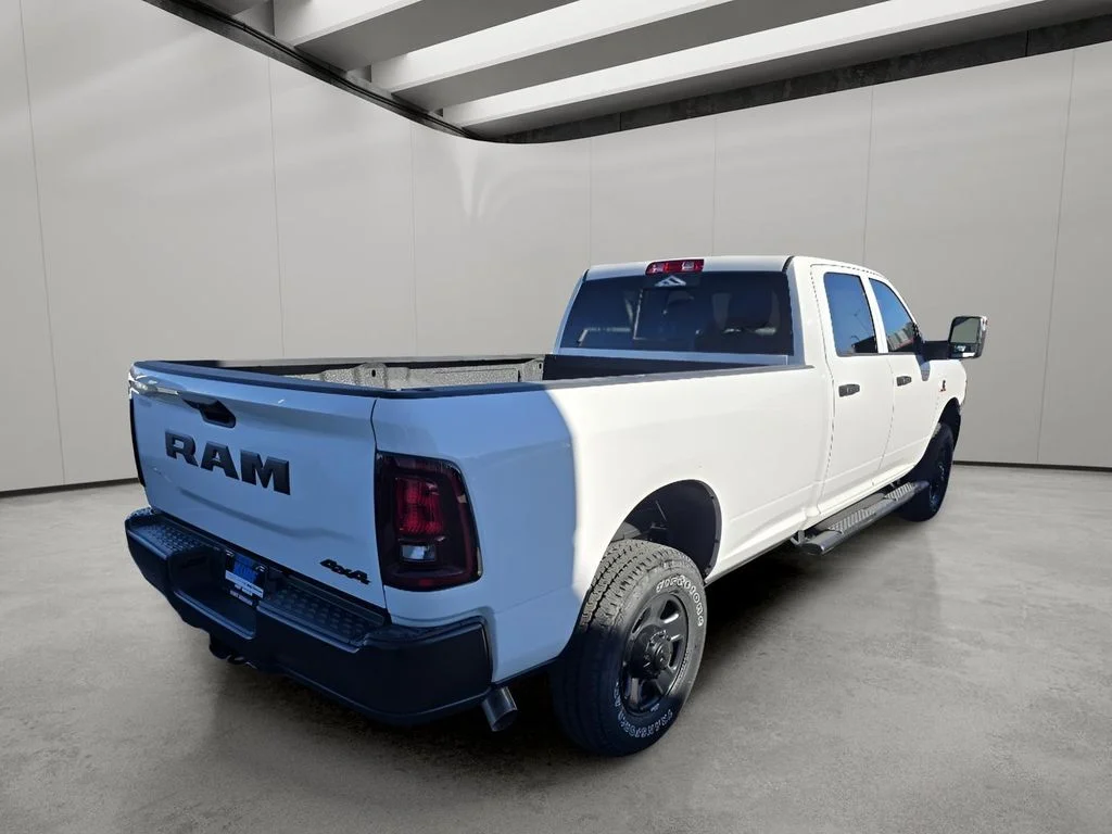New 2026 Bright White Clear-Coat Exterior Paint RAM Tradesman image 5