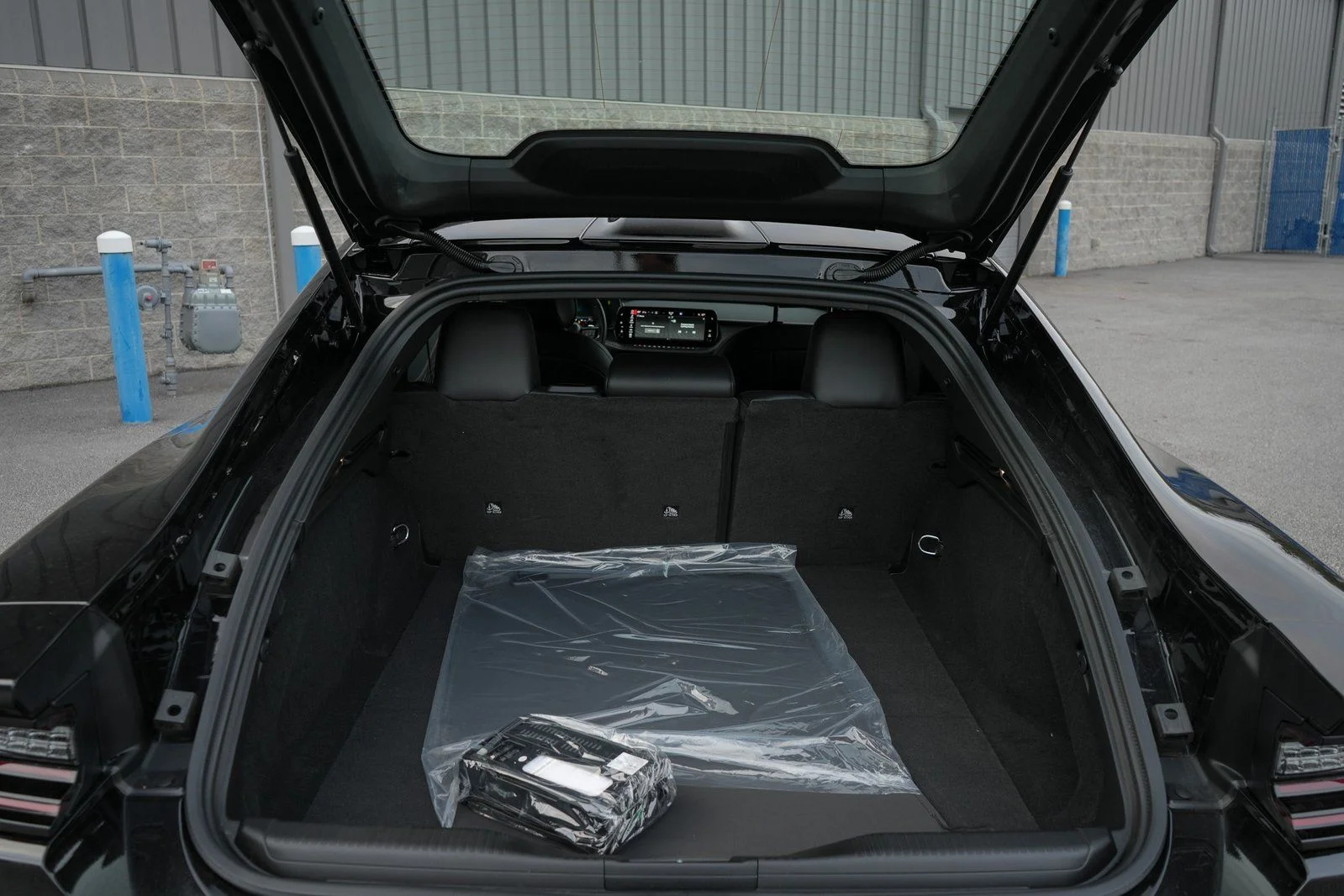 New 2026 Diamond Black Crystal Pearlcoat Dodge Scat Pack image 18