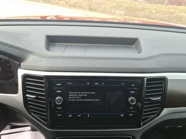 2022 Volkswagen Atlas SE w/Tech - Photo 21