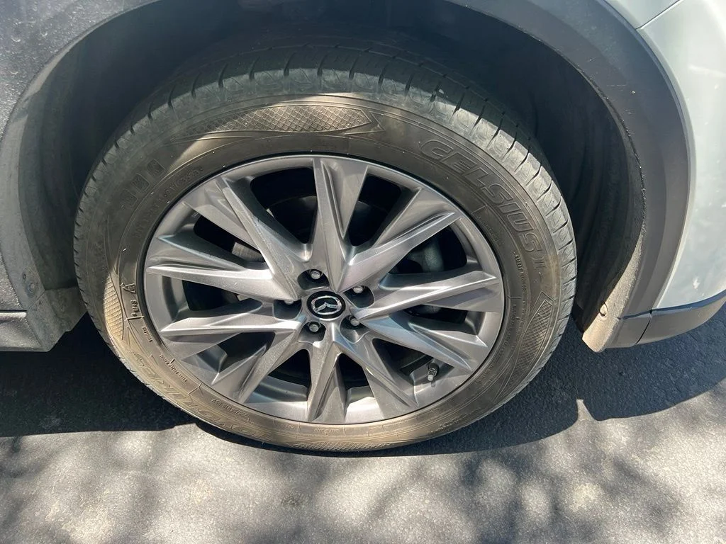 Used 2019 White Mazda Grand Touring Reserve image 9
