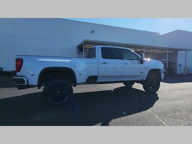 New 2026 Polar White Tricoat Chevrolet High Country DRW image 29