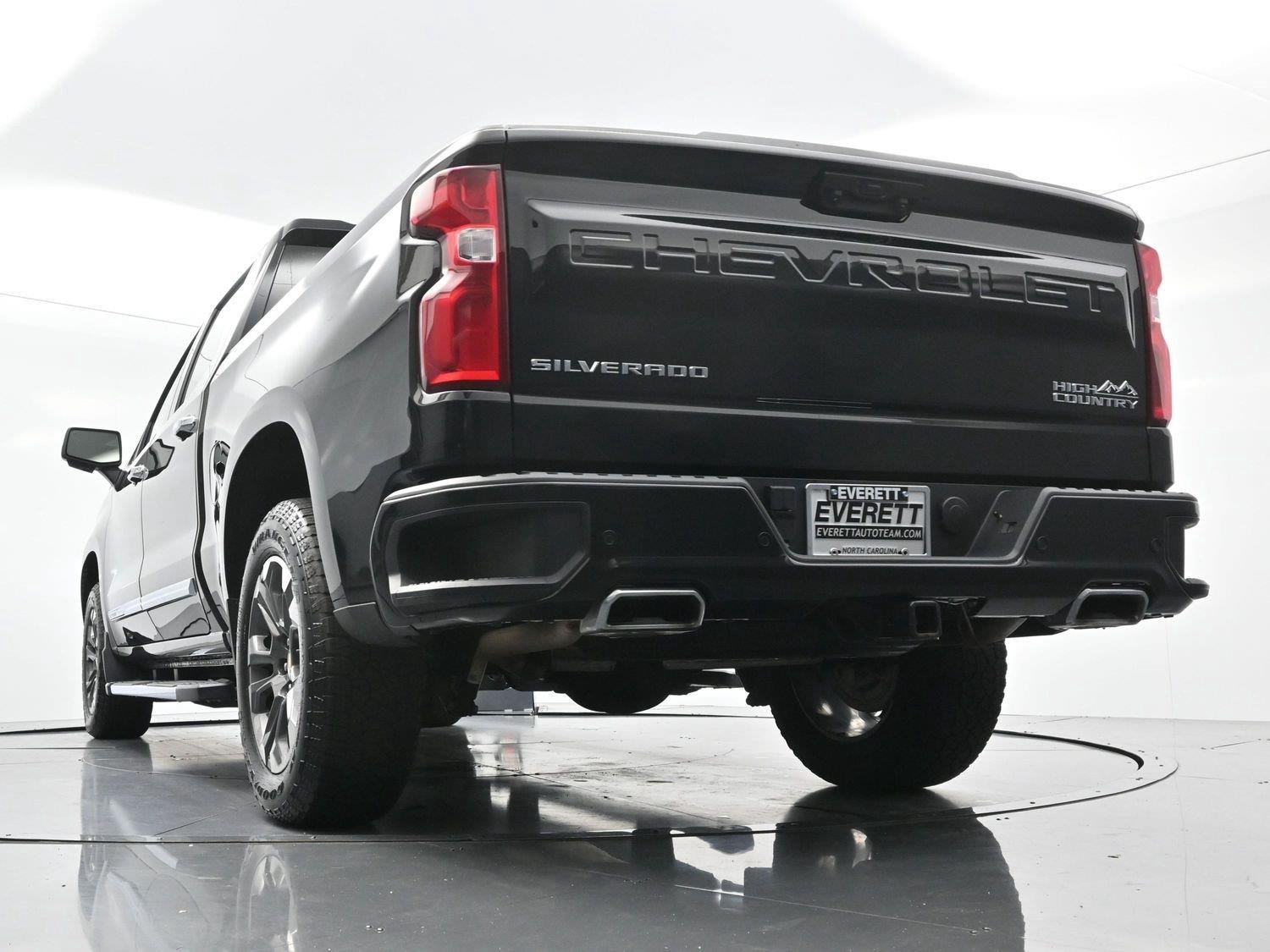 Used 2026 Black Chevrolet High Country image 46