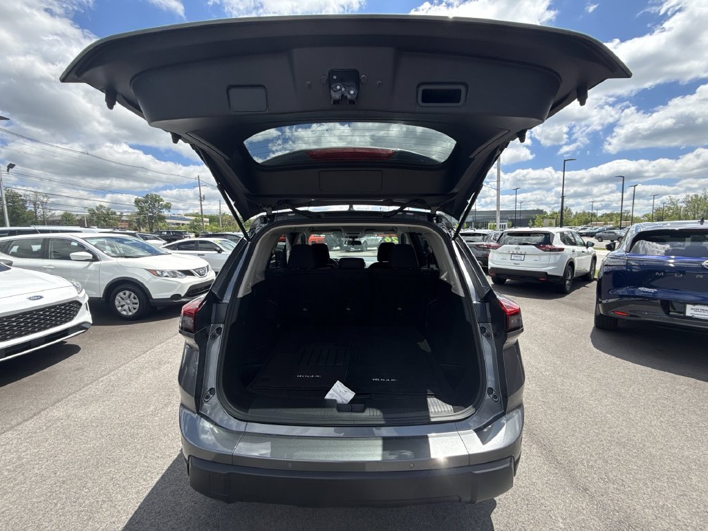 Used 2026 Gray Nissan S image 22