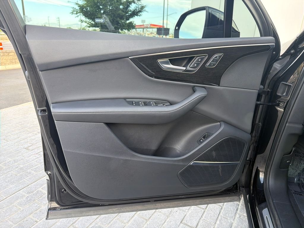 2023 Audi Q7 Premium Plus - Photo 10