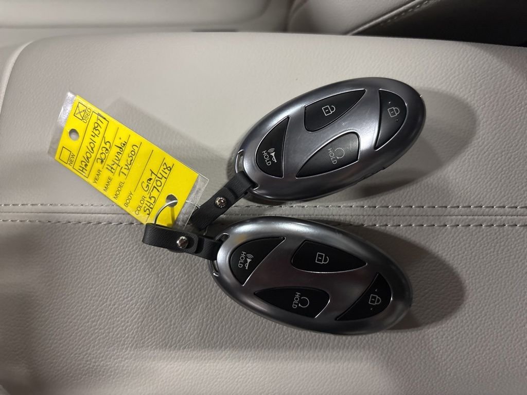 Certified Used 2025 Gray Hyundai SEL Convenience image 32