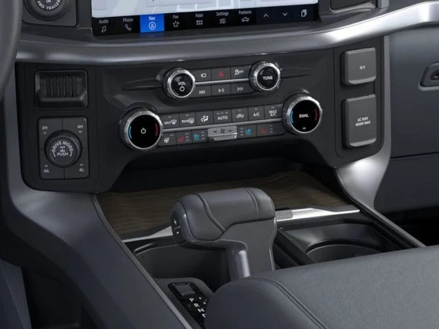 New 2026 Oxford White Ford Lariat image 15