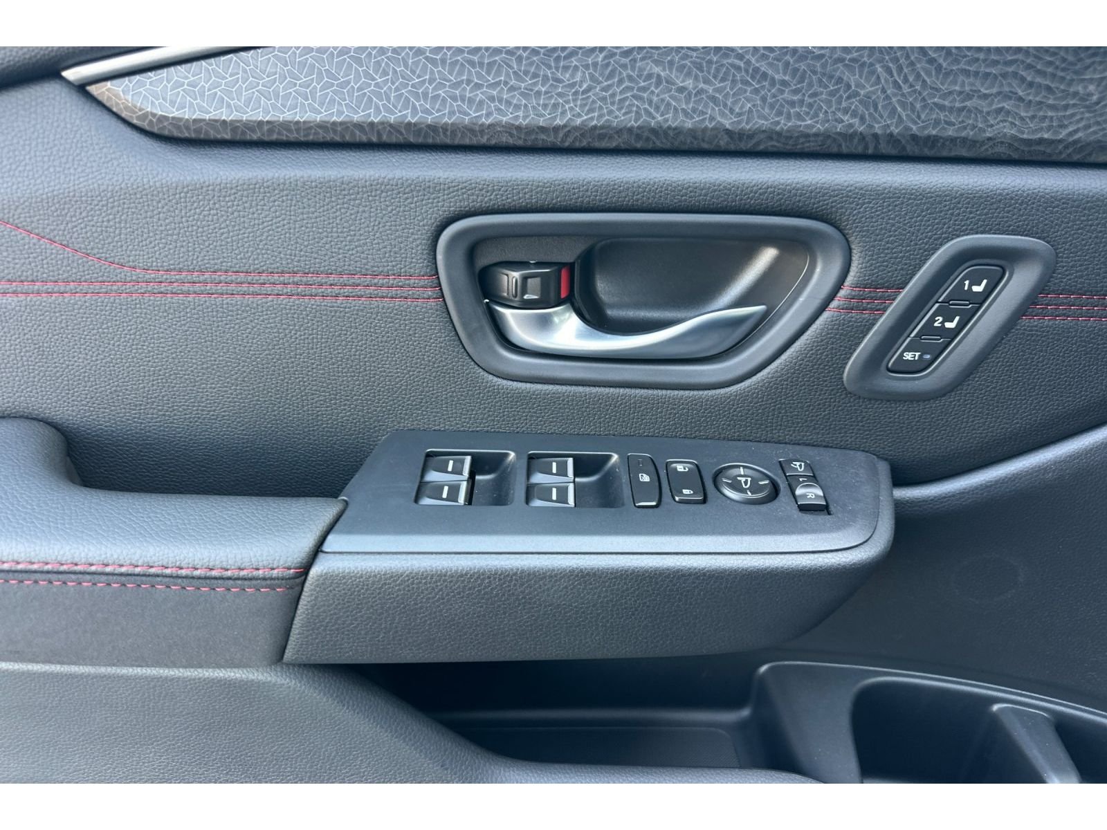 New 2026 Sonic Gray Pearl Honda Black Edition image 12