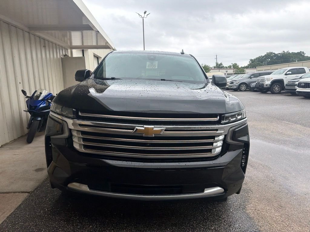 Used 2021 Black Chevrolet High Country image 2