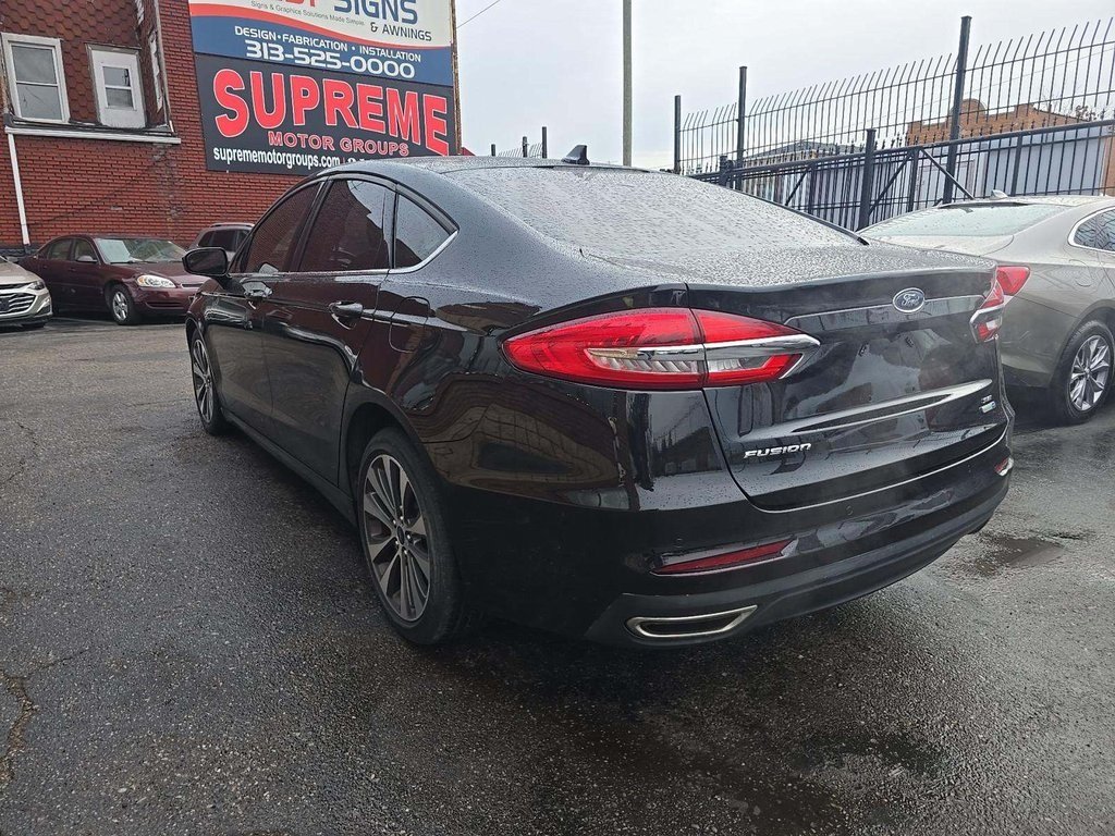 2019 Ford Fusion SE photo 4