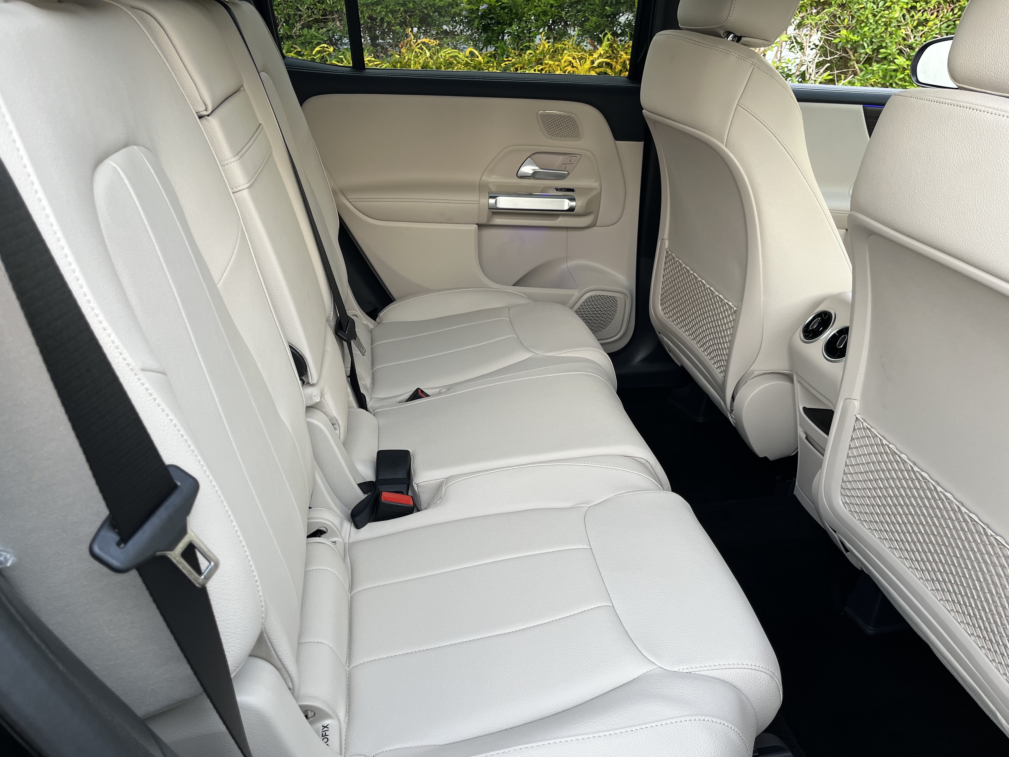 New 2026 Night Black Mercedes-Benz GLB 250 image 20