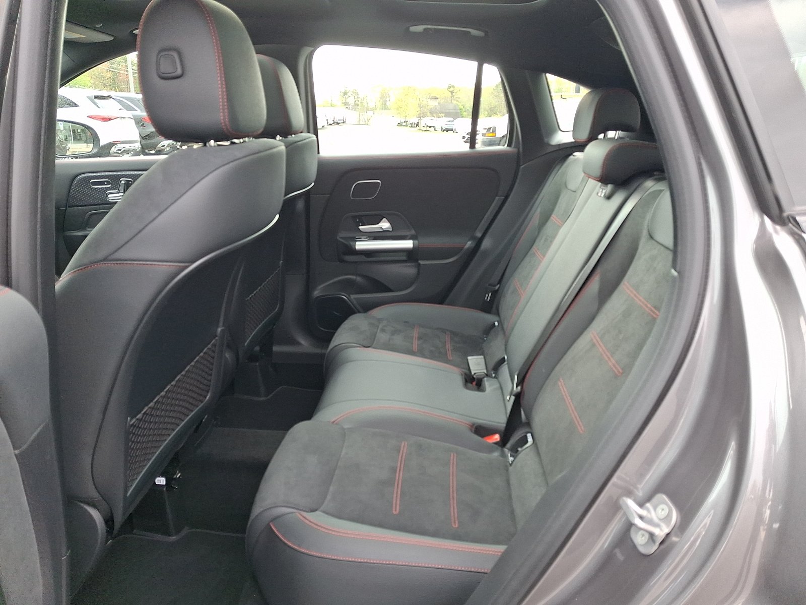 Certified Used 2025 Mountain Grey Metallic Mercedes-Benz 4MATIC® image 10