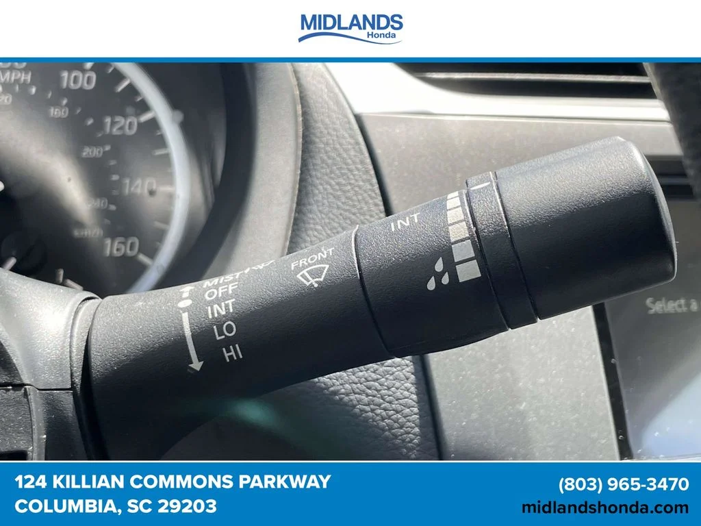 Used 2018 Super Black Nissan SR image 24