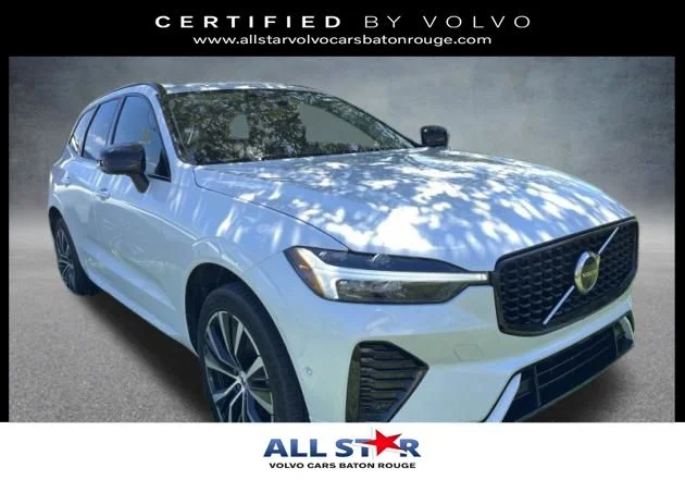 2024 Volvo XC60 B5 Plus Dark Theme AWD's photo