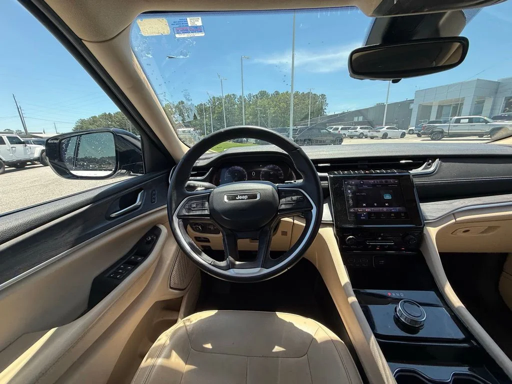 Used 2022 White Jeep Limited image 8