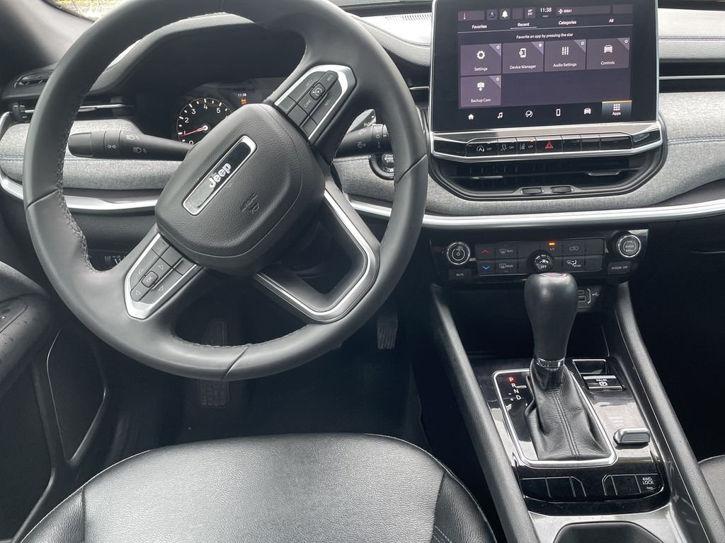 Used 2024 Blue Jeep Latitude image 15