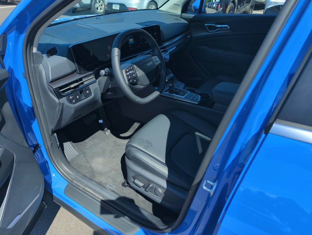 New 2027 Nebular Blue Kia EX image 11