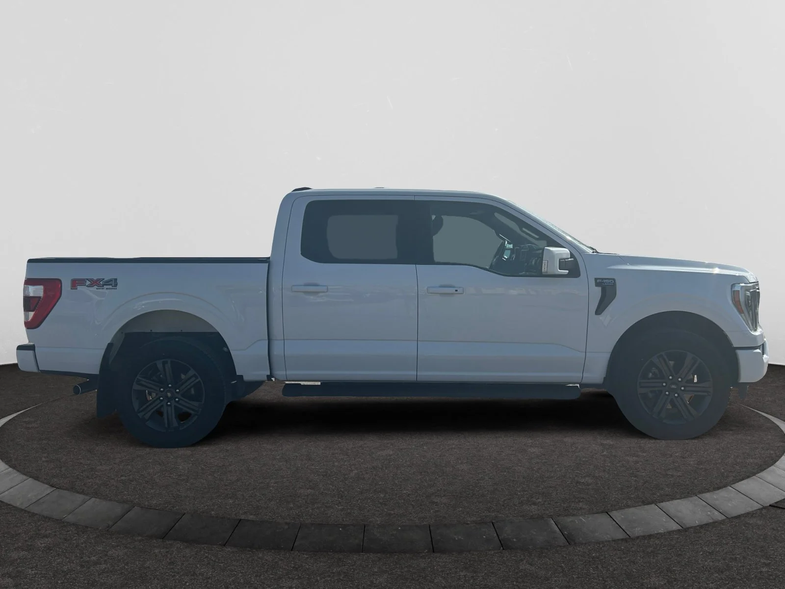 Used 2023 WHITE Ford LARIAT SuperCrew image 6