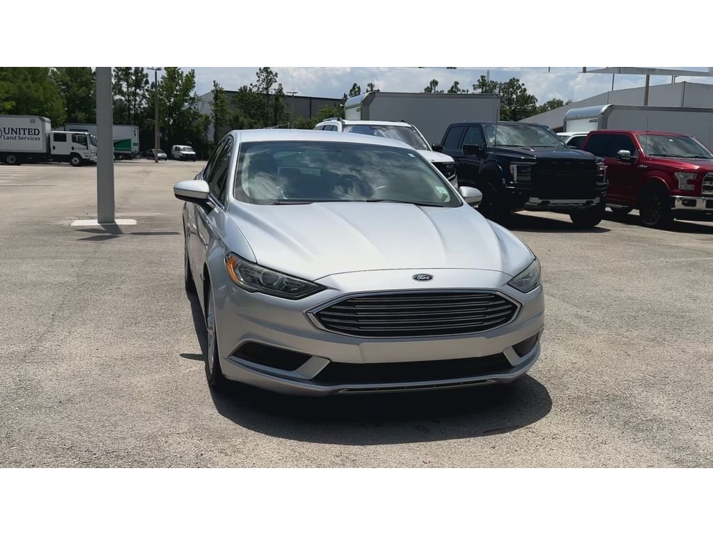 Used 2018 Silver Ford SE image 3