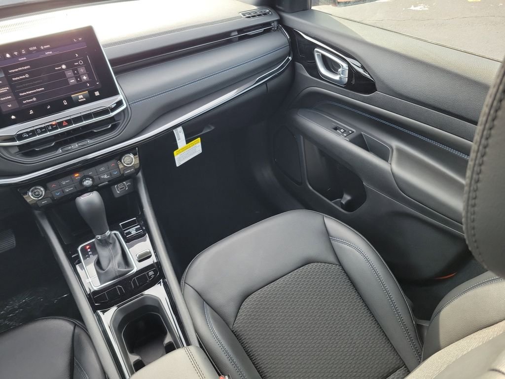 New 2026 Joose (DISC) Jeep Latitude image 15