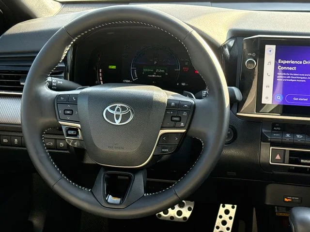 Used 2025 White Toyota SE image 13