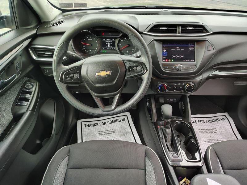 Used 2023 Gray Chevrolet LT image 22