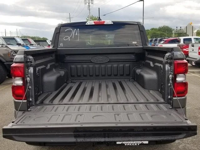 New 2026 Carbonized Gray Metallic Ford XLT image 6