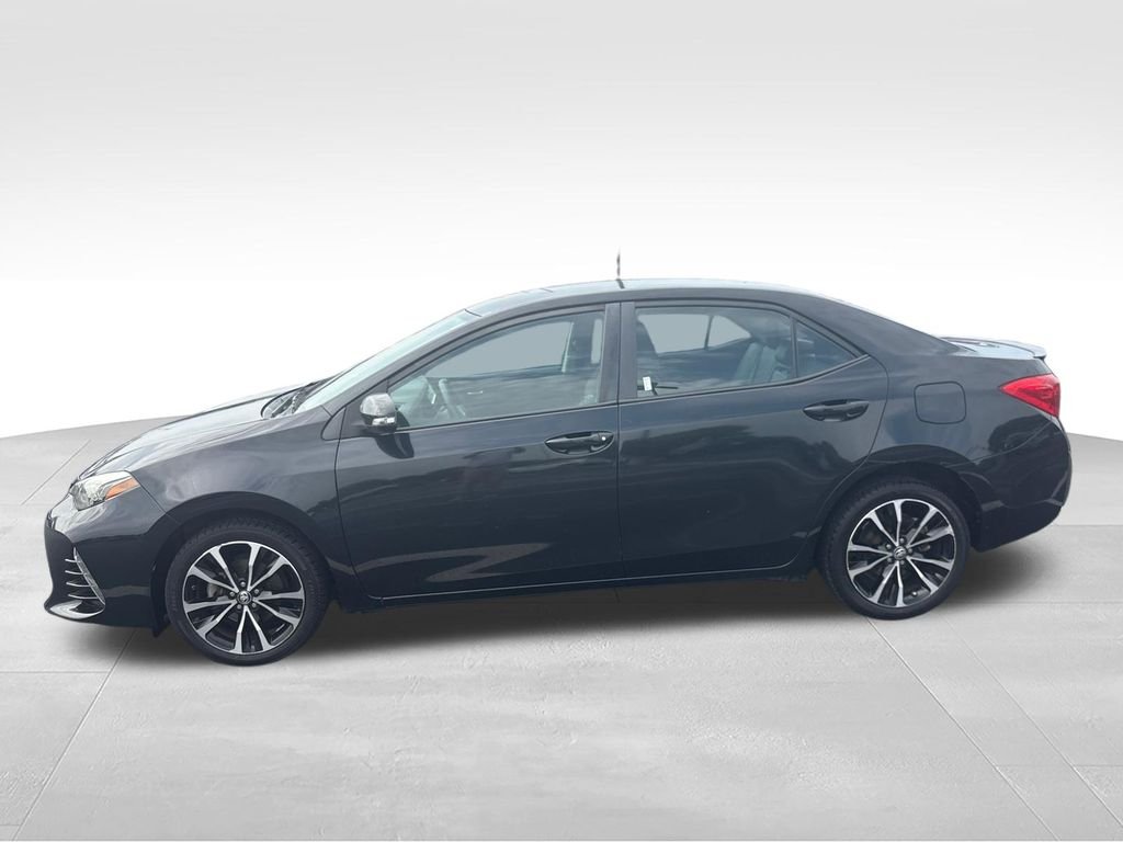 Used 2017 Black Toyota L image 2