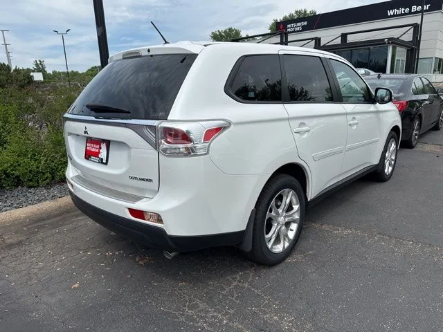 Used 2014 Mitsubishi Outlander SE with VIN JA4AZ3A36EZ008623 for sale in White Bear Lake, Minnesota