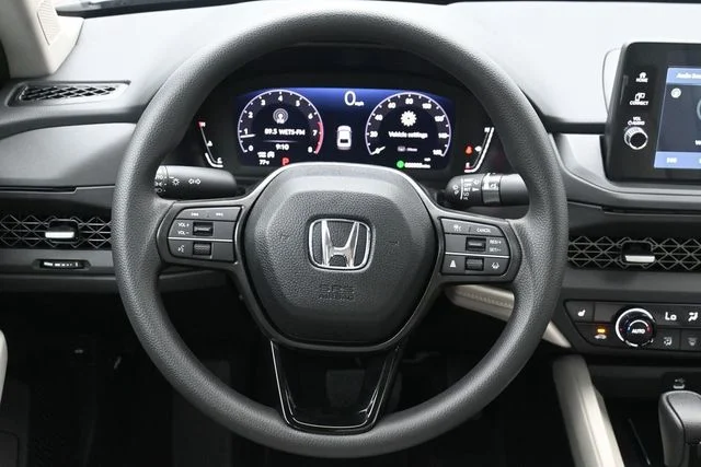 New 2026 Meteorite Gray Metallic Honda SE image 28