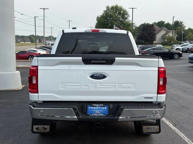 Used 2023 Oxford White Ford XLT image 7