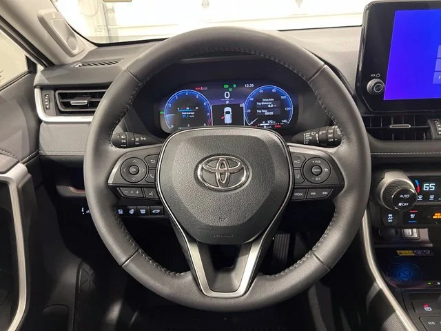 Certified Used 2024 Pearl Toyota Limited image 13