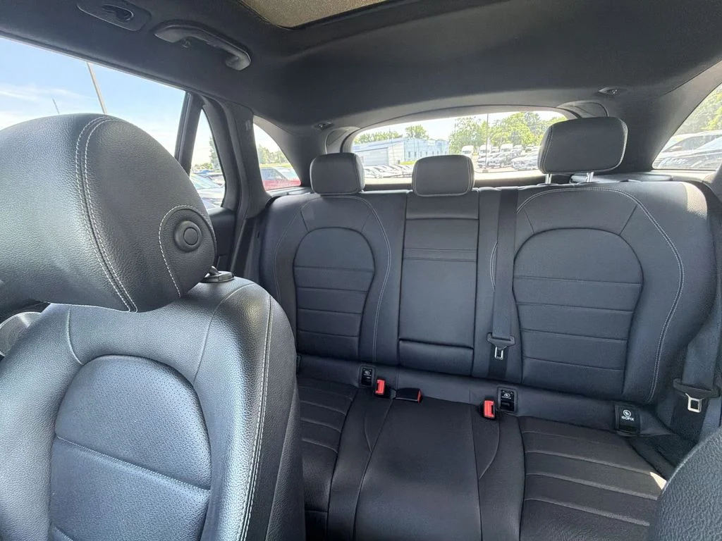 Used 2018 Black Mercedes-Benz GLC 300 image 28