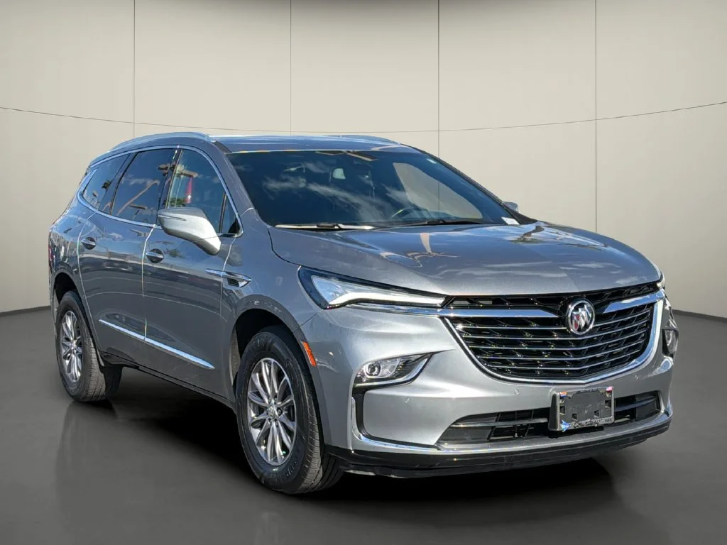 Used 2023 Includes Pitch Dark Night lower exterior accent color.) Buick Essence image 6