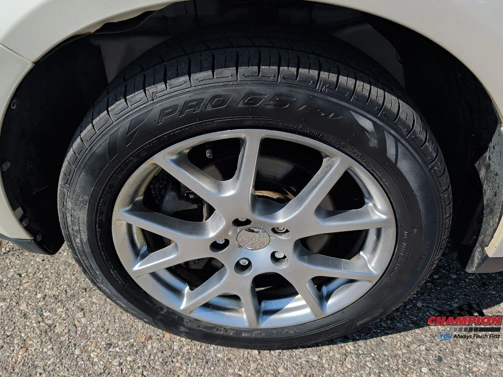Used 2014 White Dodge R/T image 11