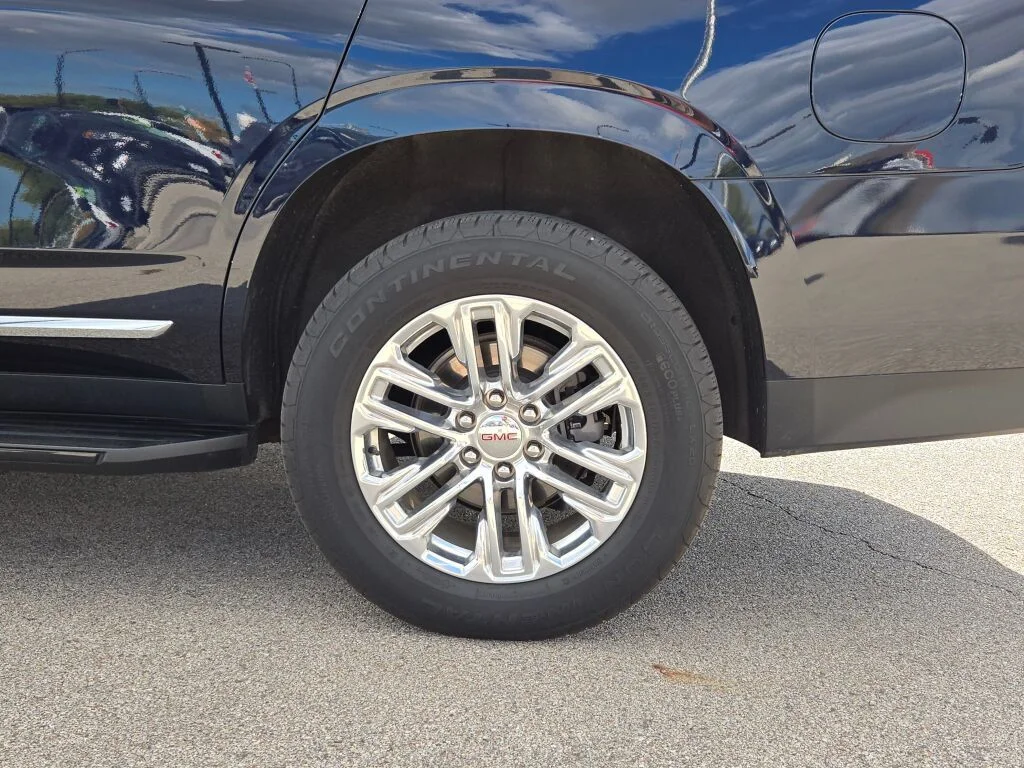 Certified Used 2022 Midnight Blue Metallic GMC SLT image 19