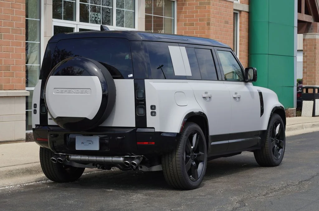 New 2026 Borasco Grey Land Rover X-Dynamic SE image 6