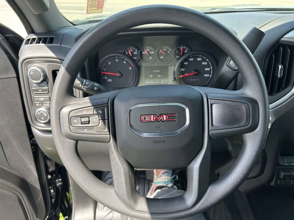 New 2026 Onyx Black GMC Pro image 26