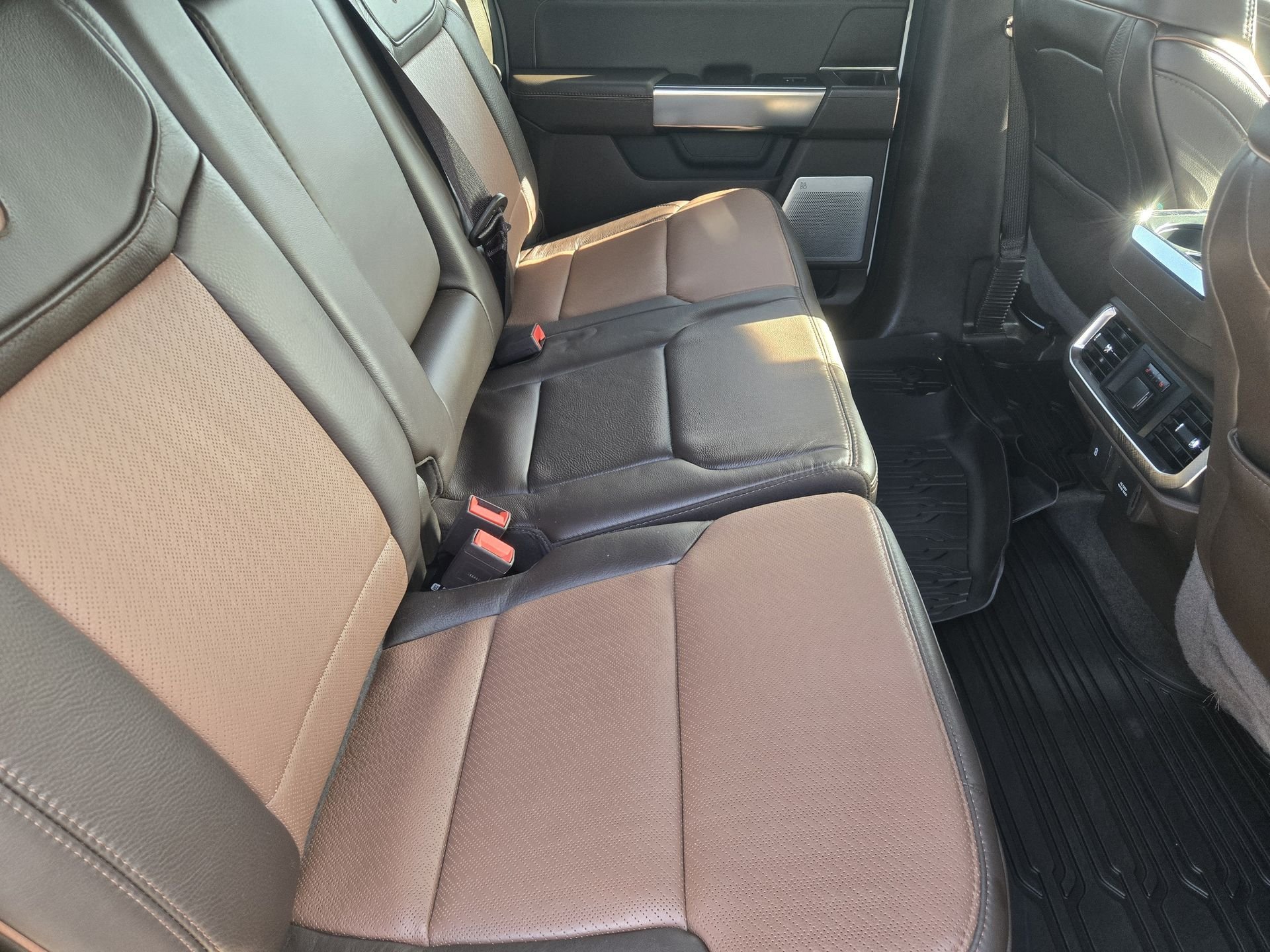 Used 2023 Star White Metallic Tri-Coat Ford King Ranch image 29
