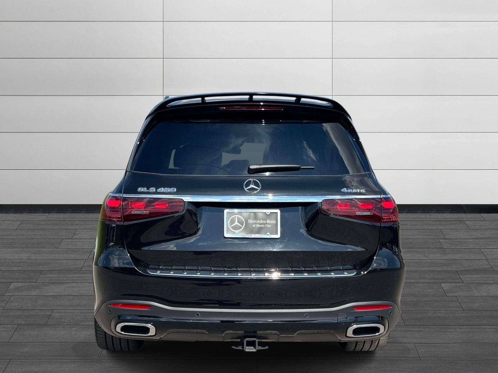 Used 2026 Obsidian Black Metallic Mercedes-Benz GLS 450 image 4