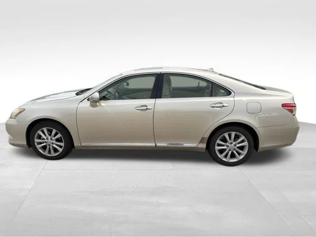 Used 2011 Beige Lexus 350 image 7