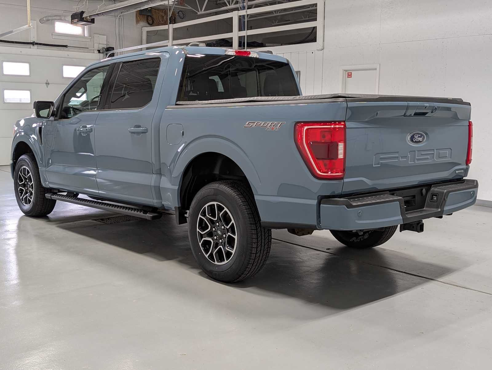 Used 2023 Area 51 Blue Ford XLT image 11
