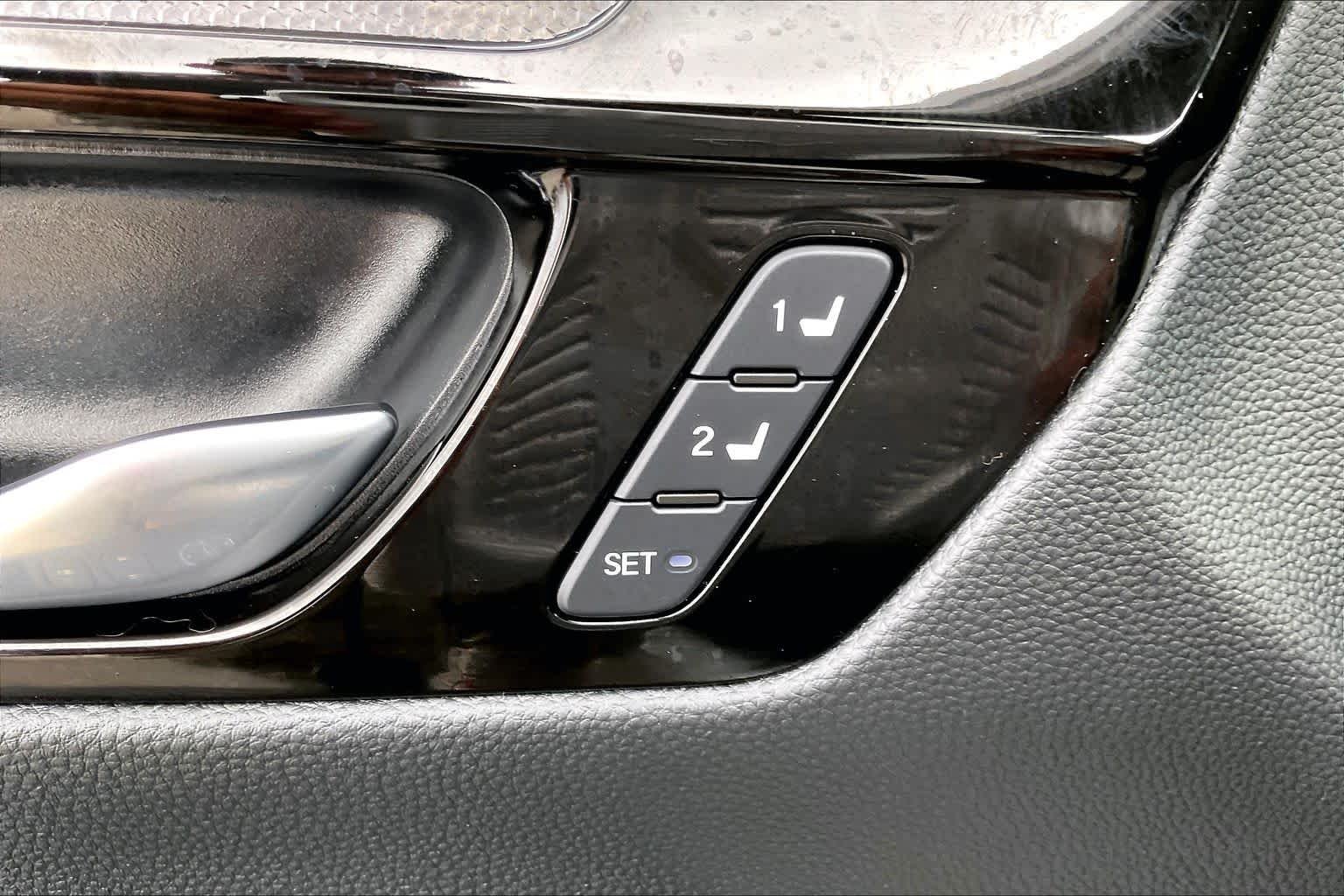 Used 2026 Platinum White Pearl Honda Sport Touring image 15