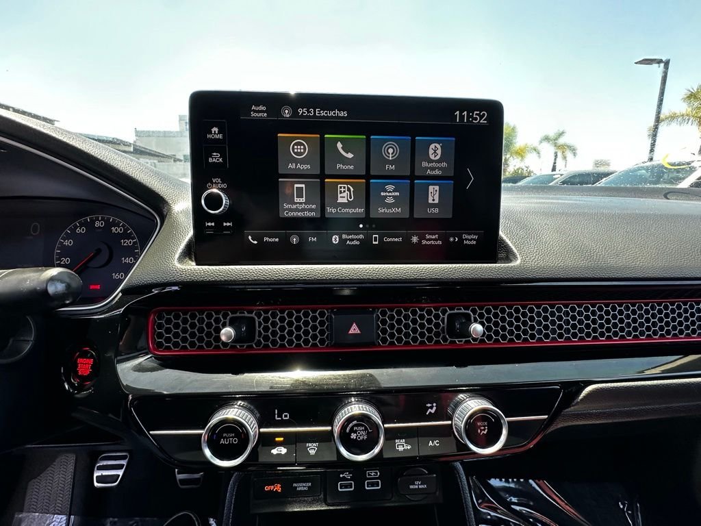 Used 2024  Honda Base image 27