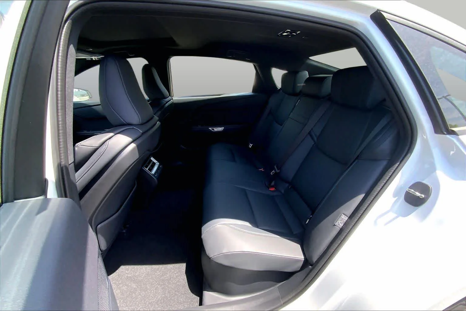 New 2026 Ultra White Lexus PREMIUM AWD image 23