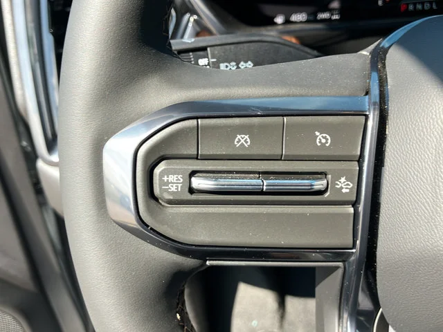2026 GMC Canyon AT4 - Photo 13