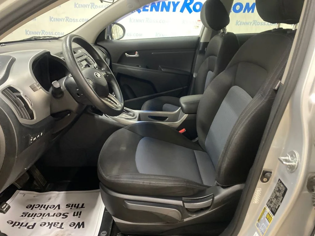 Used 2016 Silver Kia LX image 8