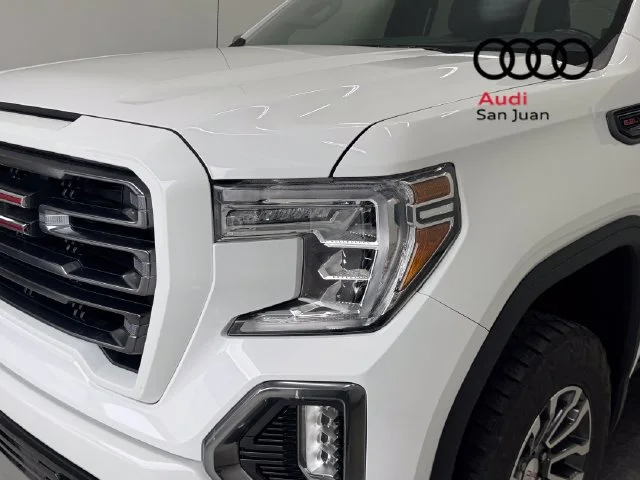 Used 2021 White GMC AT4 image 4