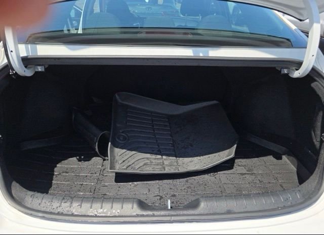 Certified Used 2025 White Hyundai Blue image 14
