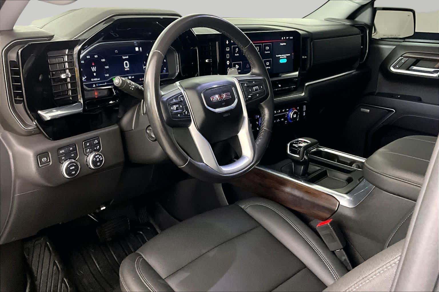Used 2023 Sterling Metallic GMC SLT image 17