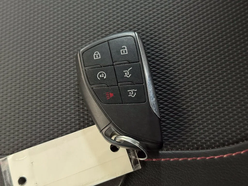 Used 2025 Black Chevrolet RST image 46